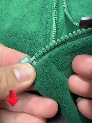 With the zipper repair tool, there's no need to fear if the zipper of your clothes is broken!