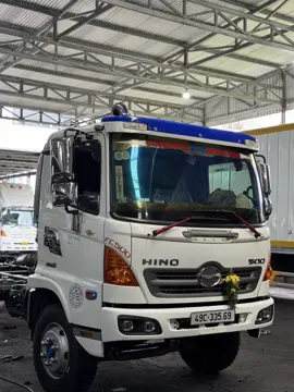 Tưởng đâu xe 8 không á đá nhẹ trc nha#xuhuong #xuhuongtiktok #lamdong #lamdong49 #hino #hino500 #49c33569 #xerau49 @Hùng phá xe 😼 