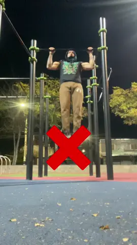 Día 163 entrenando para tener los abs del alcalde Vodanovic. Siempre priorizar la técnica gente 🤣 Ayer tocó día de descanso, hoy retomamos gente 💪🏼 #cambiofisico #muscleup #gym #motivacion #gymhouse #mentalidad #disciplina #calistenia #365days #gymmotivacion #reto #viral #humor #gymhumor 