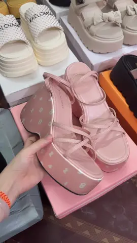 Lên chân ko nhỉ