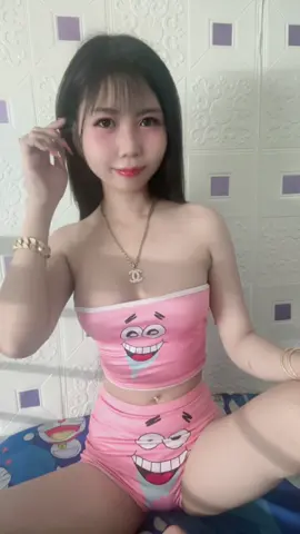 Nu cười ch tắt nha