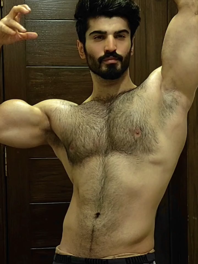 Prey. Or be preyed on. There's no in between  #Alpha #Mentality #GymLife #gymrat #gymmotivation #GymTok #back #abs #biceps #pose 