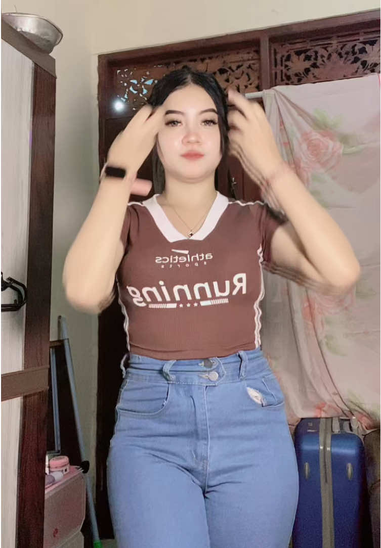 #fyp#tiktokviral#senyumcantik  