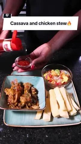 What else do you have with Kuku Kienyeji and it slaps? My juicer is from @organizedlivingbysky on IG #yunaturkana #hostwithyun  #yunrecipes