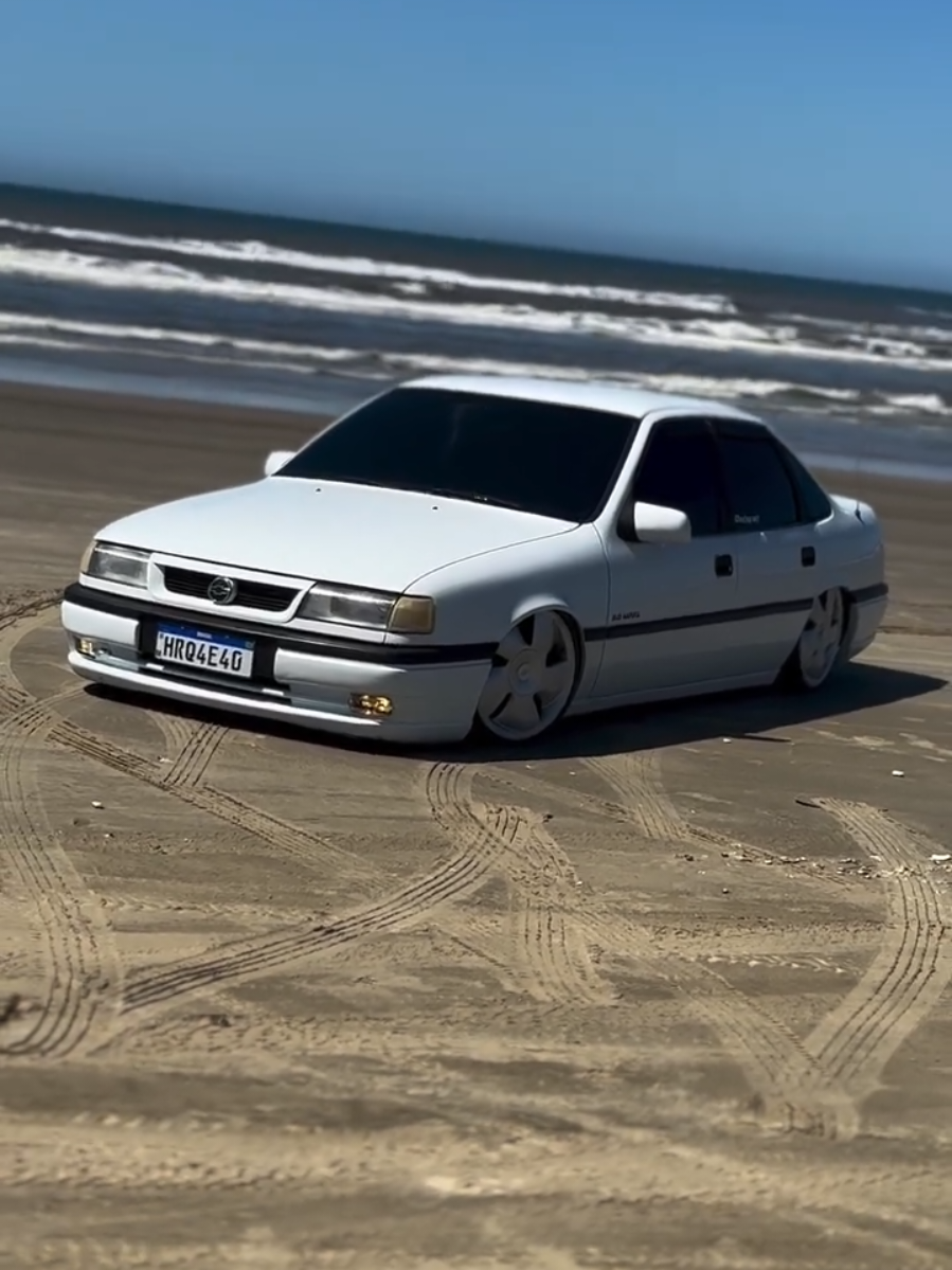 Vectra gsi o brabo 😍👏 #chegachora #gm #rebaixado #antigo #gsi #vectra 
