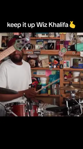 hoping we could remember Wiz Khalifa 🤝💯 #wizkhalifa #mezmorized #song #npr #tinydesk #tinydeskconcert #calm #fyp #music 