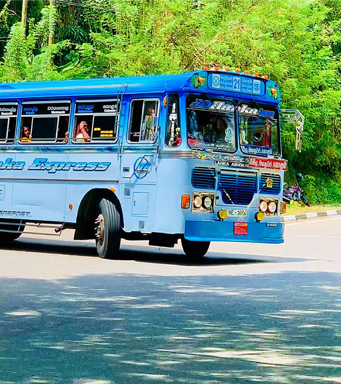 කොළඹ පැත්තට සැර පෑගිල්ලක් 🥵🚀 #dilanka_express 🩵 කල්මුණේ 21 කොළඹ   . . . . තුන්පූට්ටුවා පාස් ටික කෑවා 😑🫠
