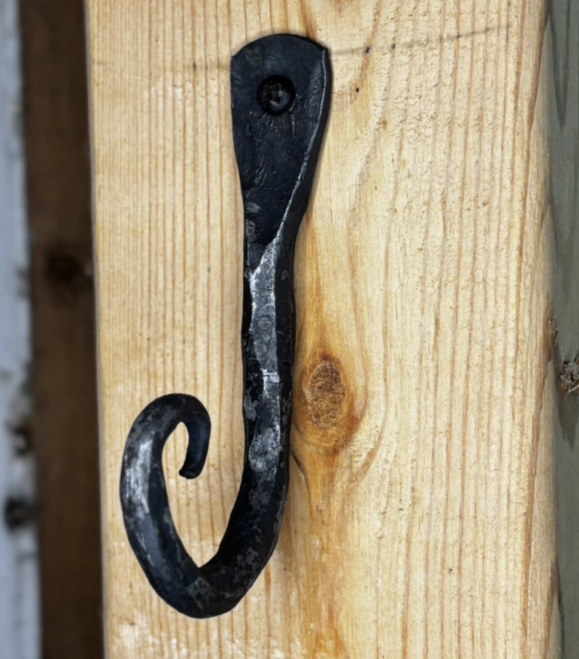 Forged wall hooks! Had lots of requests to make these. I have a handful available at anvilanna.com🔥  Do you guys want to see some other hook design ideas? I have so many! #blacksmith#forge#blacksmithing#farrier#SmallBusiness#strongwomen#workshop#hook #asmr#satisfyingvideos 
