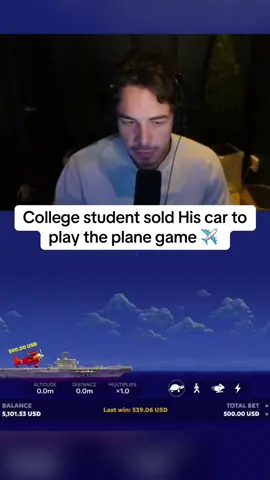 College student sold His car to play the plane game ✈️  #kickstreaming 