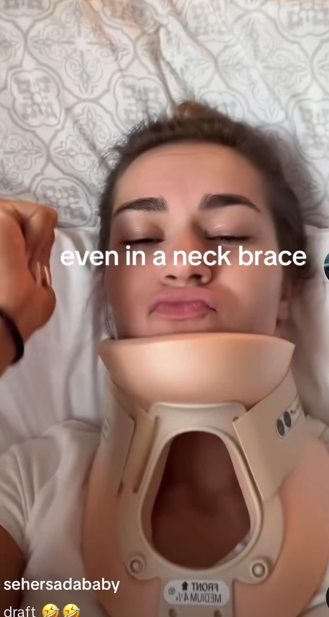 ohh yeahhh rock itt😭💕 bet she felt really stiff #fyp #foryoupage #fypシ゚viral #neckbrace #neck #injury #hurt #heal #feelinggood #broken #philadelphia #stiff #viral 