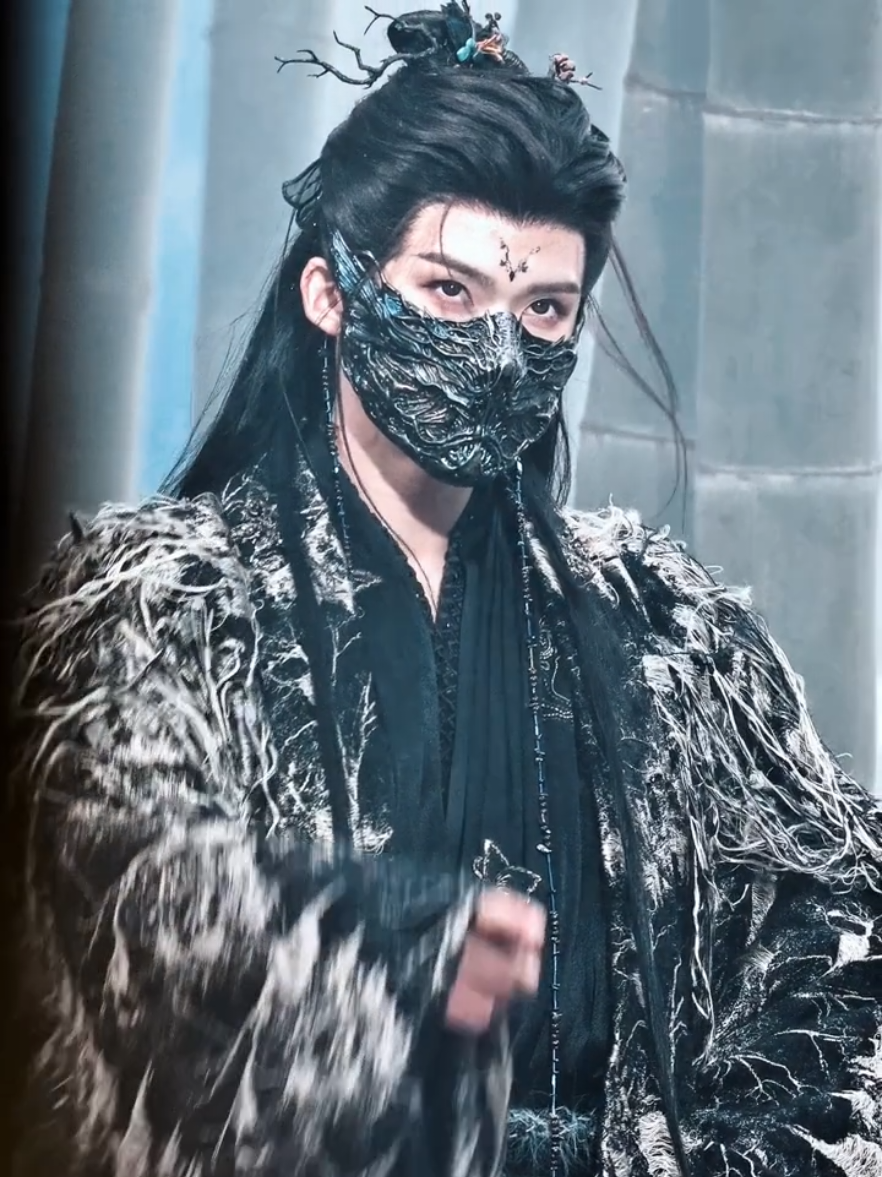 YanRui❤️🔥 Drama Title: Veil Of Shadows/月鳞绮纪 Director: Guo Jiming Genres: Historical, Romance, Wuxia, Fantasy Total Episodes: 30 Eps Airs: 2026??? Network: Youku #TianJiaRui #田嘉瑞 #YANAN #闫桉 #VeilOfShadows #月鳞绮纪 #foryou #fyp 