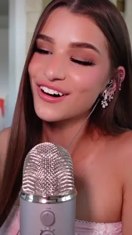 🥰🥰🥰 #asmr #brookemonk #fyp #goviral #foryoupagee #fypageシ #goviral #girl #cutie #asmrsounds 
