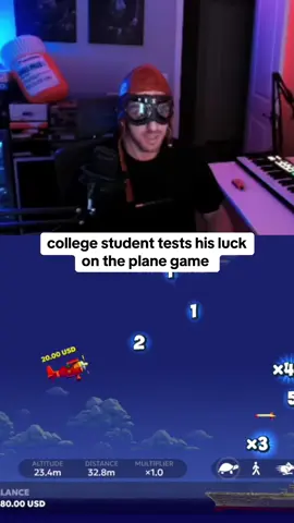 college student tests his luck on the plane game #collegestudent #planegame #kickstreaming 