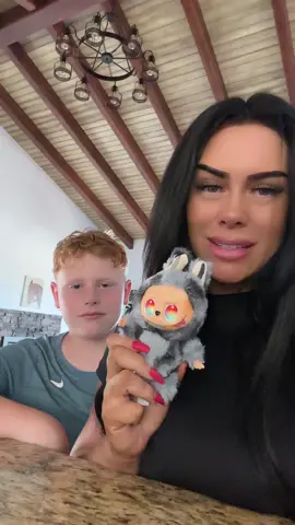 Someone please tell me this Labubus name #labubu #mysterylabubu #rarelabubu 