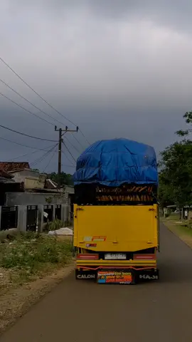 terima kasih karena telah menjadi orang yang pernah aku kagumi, meskipun akhirnya aku harus melupakanmu . . . @anggiwell @Arill Putra❤️‍🩹 @TSCS_SQUAD @azissaputra0125_2 