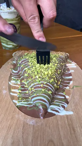 This is not a dream! The Dubai Chocolate Crepe tastes just as good as it looks 😍🤤 📍Dip & Drip in Fairview New Jersey #dessert #desserts #desserttiktok #dessertrecipe #dessertideas #desserttok #dessertchallenge #crepe #crepes #crepemaker #crepeshop #dubaichocolate #dubaichocolatecrepes #dubaichocolates #njeats #njeat #njfoodie #njfoodies #Foodie #foodies #njfood 