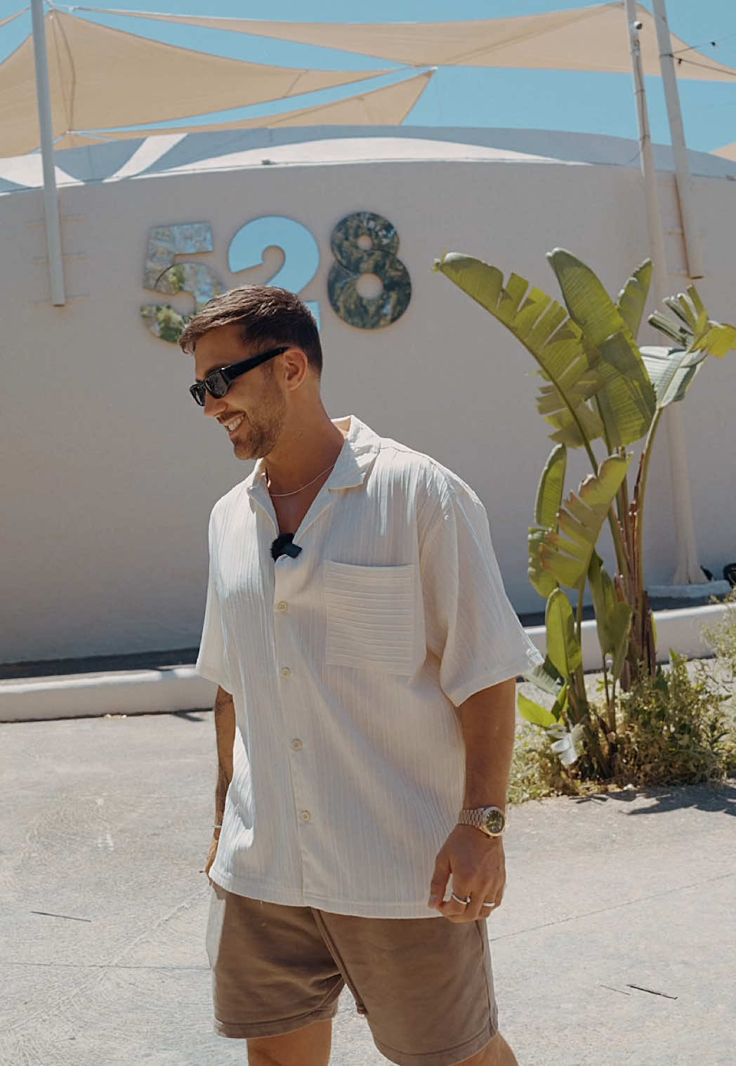 Dancing in the Ibiza hills on 4th July, daytime sesh incoming. Let’s have it right off! 🌞 @Knee Deep In Sound @528 Ibiza 