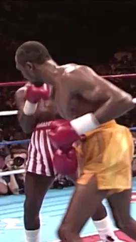 When Sugar Ray Leonard and Thomas Hearns brawled in their rematch 🔥 #trboxing #toprank #boxing #sugarrayleonard #thomashearns 