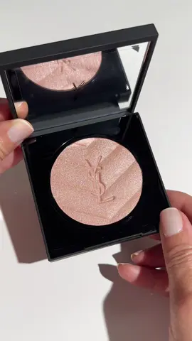 YSL All Hours Hyper Luminize Highlighting Powder @YSL Beauty  03 Rosy Sand  #yslbeauty #allhoursluminize #highlighter #highlight #swatches 