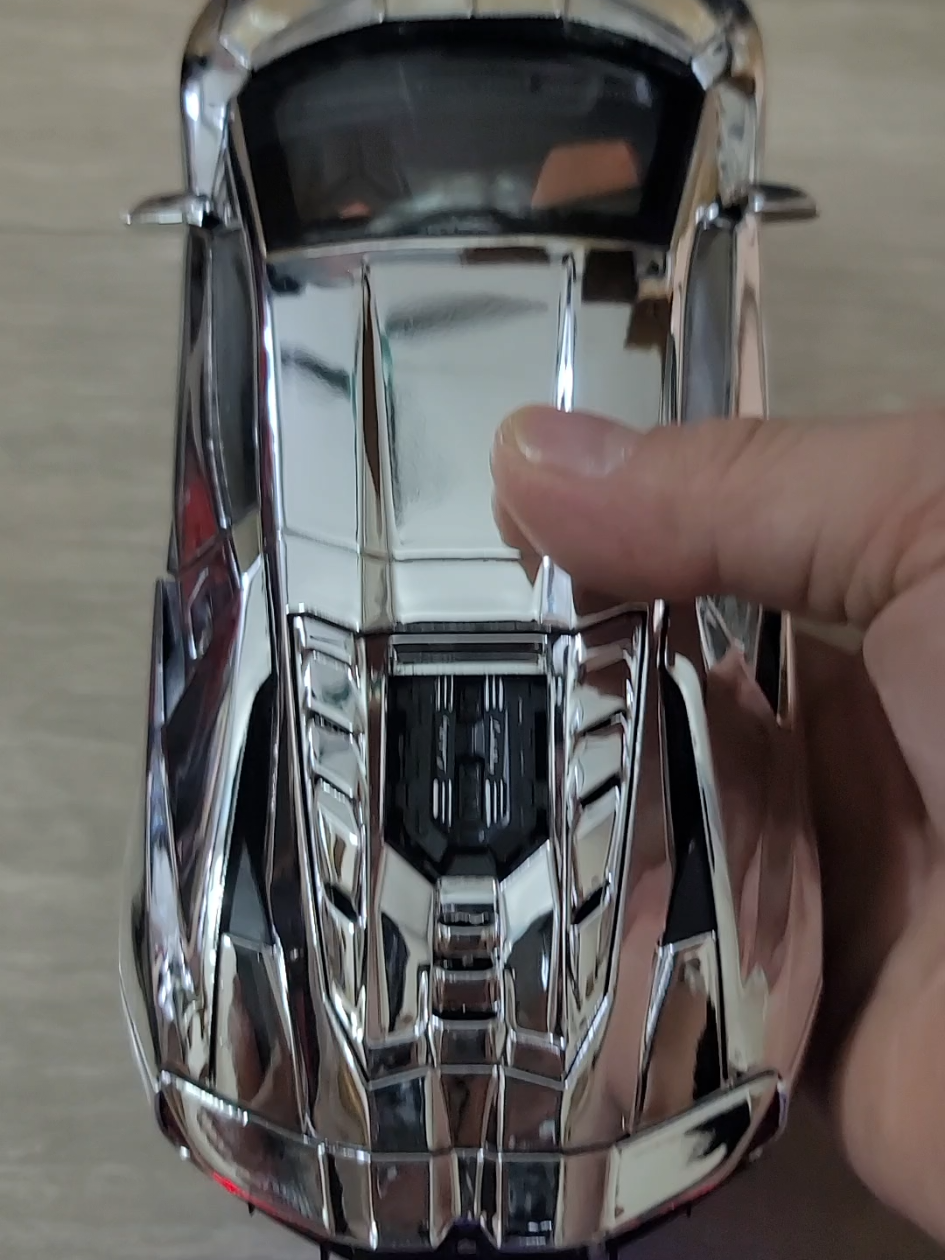 Mô hình xe Lamborghinii Revuelto màu bạc tỷ lệ 1:24 có đèn, có âm thanh động cơ và chạy cót #lamborghini #lamborghinirevuelto 