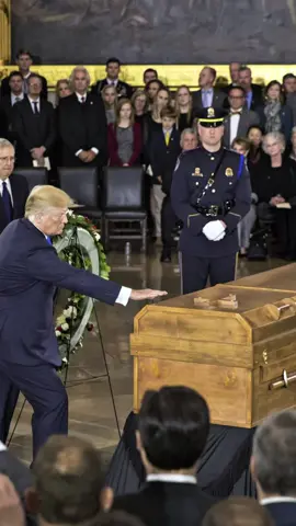 Pastor Billy Graham’s funeral service, About 2,300 People Attended The Service Including President Donald Trump  #billygraham #billygrahamfuneral #christianhistory #WorldWideHistory🌎 #historyy #americanevangelist 