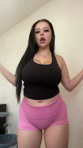 ##boptok #bops #bop #fypシ #isabellawilde 