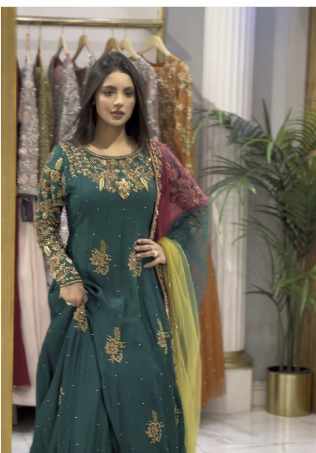 7AATRANG BRIDAL 🤩❤️#CapCut #7aatrang #anarkali #unfreezemyacount #burjfabrics #pathanscollection #shahjahan #fyp #million #model #arabi #kidsdress #sale #batmanansak #gharara #mehendi #bridal #tkr #bridallehenga 