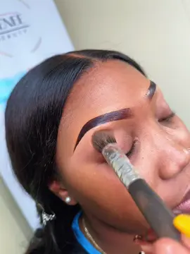 Brow Therapy 💪🏾❤️ #fyp #shreveport #explore #ShreveportBrows  #licensedesthetician #browtechlife  #mua #BrowsByT #treneeandco #qgtm #dance #Love #browlove #healing #hugs #peptalkmotivation 