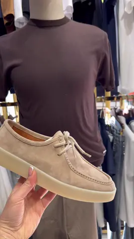 •	“Կատարելության պարզություն” 	•	“Էլեգանտ և Նրբագեղ” 	•	“Խելացի և ոճային” #StyleGoals #MenStyle #CasualLook #StreetWear #FashionDaily #DarkModeVibes #OOTD #ArmenianStyle