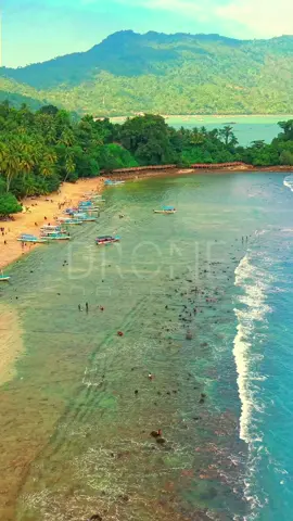 Seputar holiday #pantai #laut #pantaiprigi #pantaipasirputih #pantaipasirputihtrenggalek #pantaikaranggongsotrenggalek #happyholiday #wisata #wisatatrenggalek #trenggalek #trenggalek24jam #traveling #viewwisata #drone #dronewisata #droneview #dronevideo #sewadrone #dji #djiair3s #