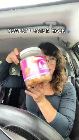 Okayyyyy I think we found our new post workout protein hack @tacobell #Tacobell #tacobellchickennuggets #TacoBellPartner