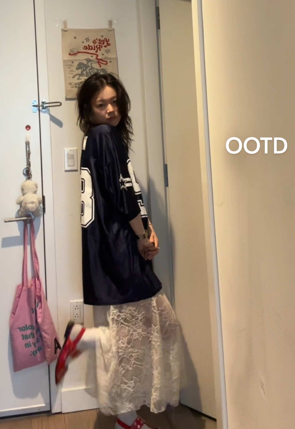 Out fit of the day🖤. . . .  #fypシ゚viral #fashiontiktok #styletips #styleinspo #thefrankieshop#OOTD#outfitoftheday#outfitinspopage#thefrankieshop #viraltok#nyclife#streetwear#streestyle#koreangirl #fashioninspo#nyc #whatiworetoday #outfitideas #lookoftheday#whatidwear #outfitideas #stylehacks #balenciaga#ganni #beanie #nycgirl #koreanootd #summerootd #hairstylist#fypage #jerseytop#laceskirt#springfashion #summeroutfit #grwm#getreadywithme #layeringoutfits#foryou