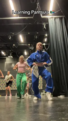 How did I do ? 🇿🇦 @Oliwia Ratyńska #pantsula #sa #amapiano #dance #sweden #viral #fyp 