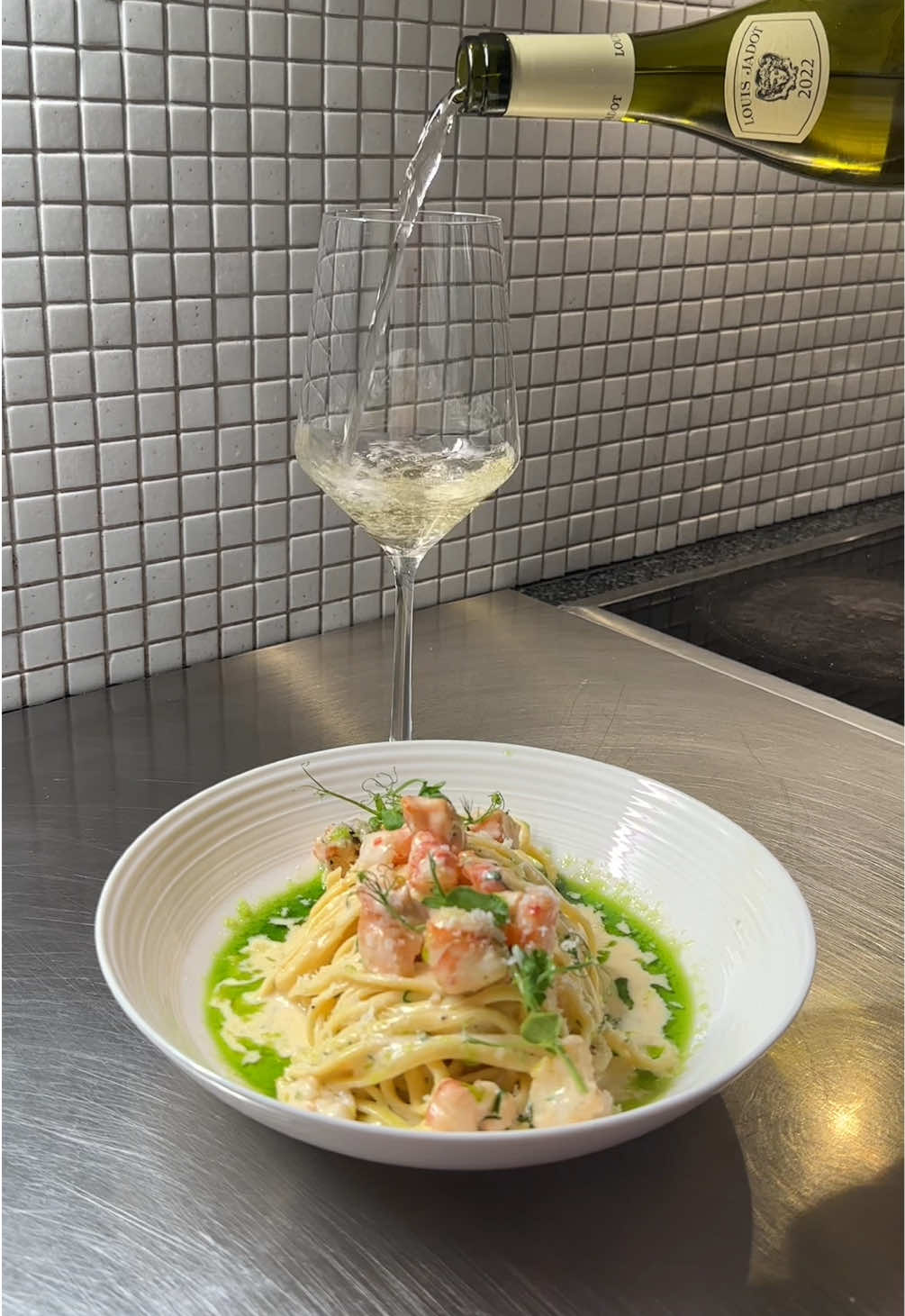 ASMR Salmon Pasta #pasta #salmon #parsley  Recipe link in bio.