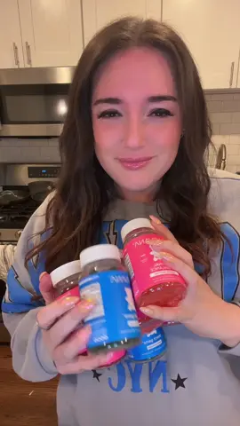 @bearvana you have my whole heart 🥹 they’re delicious and I love adding them into my routine! #bearvana #bearvanagummies #womenssupplements 