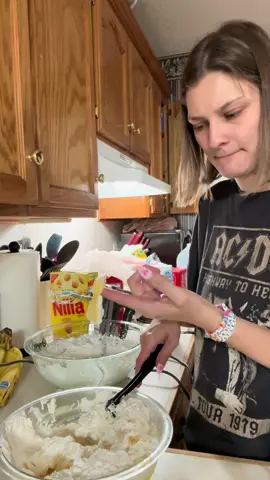 The fact that I’ve been wanting this all week only makes it worse 😭 #OhNo #bakingfail #fail #nowyouknow #fyp #bananapudding #funny 