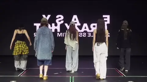 LE SSERAFIM - 'DIFFERENT' Dance Practice [MIRRORED] #LESSERAFIM #DIFFERENT #르세라핌 LE SSERAFIM (르세라핌) 'DIFFERENT' Dance Practice Mirrored