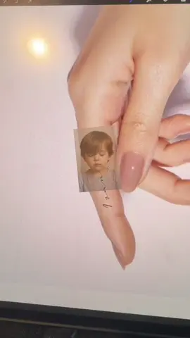 #tattoo #fyp #foryoupage #finelinetattoo #tattoolasvegas #lasvegastattoo #tattooideas #tinytattoo  #baby #drawing 