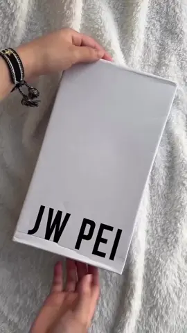 🚨✨A BOLSA DA MODA✨🚨 ➡️JW PEI Moda Feminina Saco De Sela Ajustável De Corpo Cruzado Elegante Retro ❌Poor: R$161,90❌ 🛒Compre aqui: https://s.shopee.com.br/4VQzFhaspO #promodanine #achadinhosdashopee #acheinashopee❤️ #bag #jwpei #bolsasfemininas #tendencia #acessoriosfemininos #bolsas #bolsadamoda 