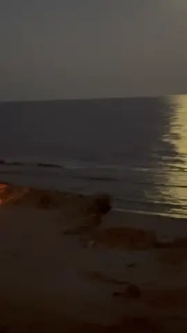 وانت فيها تحرقني❤️‍🔥#بحر #قمرا #هواجيس #explore #اكسبلور #تجي_قصدك_تطفي_النار_وانت_فيها_تحرقنني 