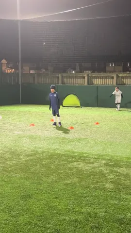 THROWBACK 🩵  We try to use 1v1s as much as we can within our sessions as it allows us to focus on a lot of key areas within our topic cycle!  #JLFootball #JLAcademy #football #Soccer 