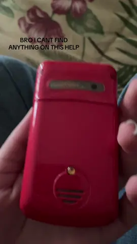 ITS SO CUTE TOO #viralvideo #fyppppppppppppppppppppppp #helpmefind #flipphone #pink 