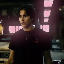 he is so fine #motorheads #motorheadsedit #zactorres #zactorresedit #michaelcimino #michaelciminoedit #fyp #vsp #ae #edit #vspedit #fyxzbca #primevideo scp: mikaelrx
