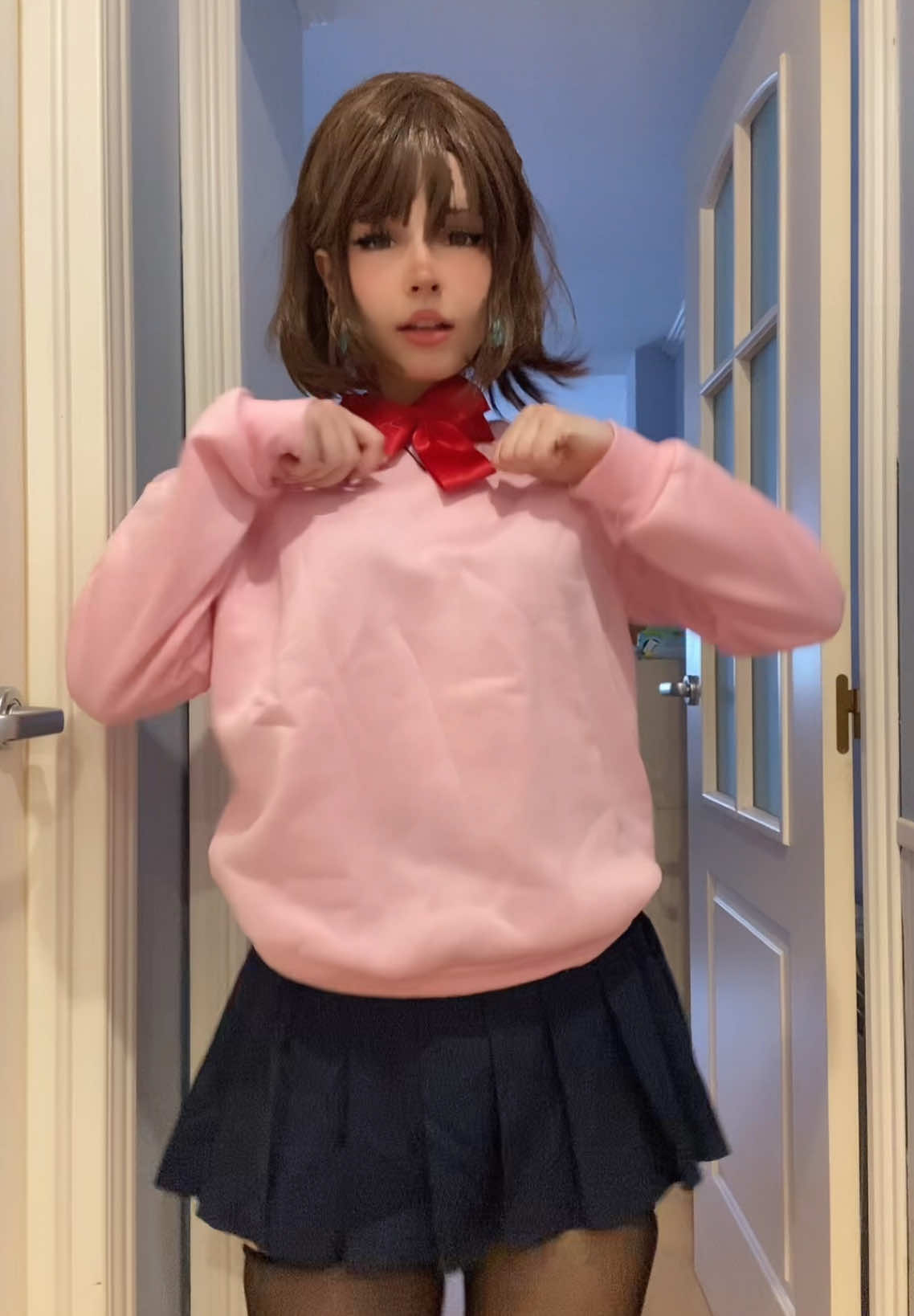 unfortunately I cannot turn around with this skirt so we’ll just imagine I did the little spin #momoayasecosplay #dandadancosplay #momoayase #cosplayer #dandadan 