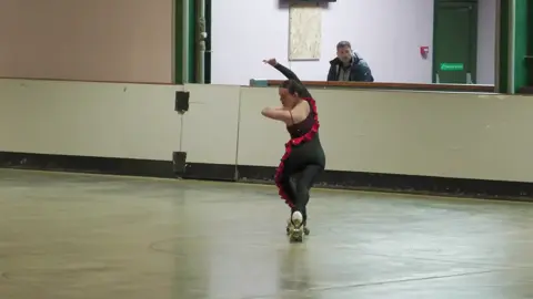 canasta tango ♥️ - roller cup round 2  i swear im not out of time the music is just not synced to the video 😭😭 #artisticrollerskating #fyp #patinajeartistico #rollerskating #patinartistico 