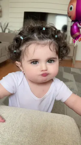 #cutebaby #keşfetbeniöneçıkar #bebekvideolari #viralvideo #fypシ゚ #trend #keşfet #follow #commentlike #comment #funnyvideos #manifestation #777 #keşfetteyizzz #girl #mom #like 