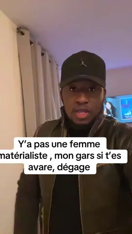 Y’a pas une matérialiste 