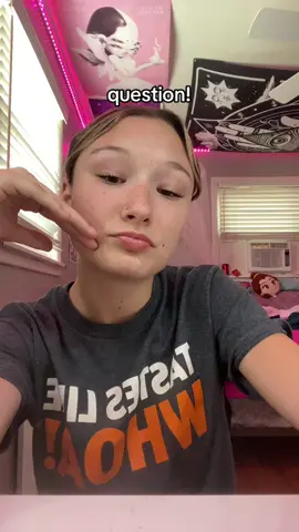 pleaseeee lmk! #hoco #Homecoming #hocodress #question #fyp #foryoupage #fypシ #greenscreen 