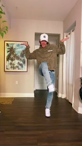 Had to bring the skinny jeans out for this one 😏 