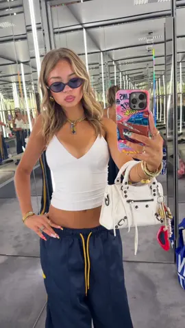 i love my city bag | #fyp #foryou #jesuslovesyou #presleefaith #lipsync #songstolipsyncto #soundstouse #audios #soundgirl #audiogirl #audiosforyou #asaprocky #fashion #OOTD #outfit #outfitcheck #fit #fitcheck #aesthetic #balenciaga #citybag 